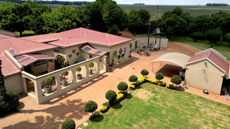 16 Bedroom Property for Sale in Middelburg Rural Eastern Cape